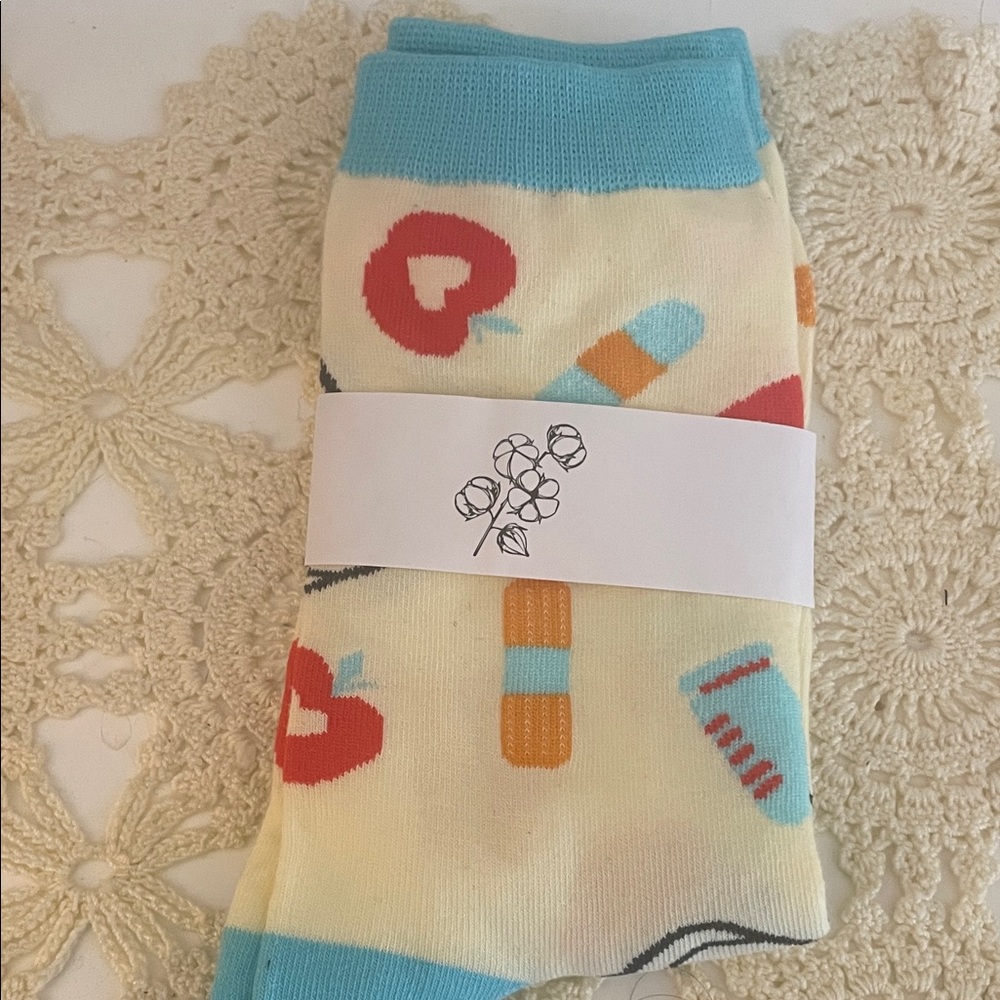 Nurse Colorful Patterned Socks Set - Picture 6 of 8